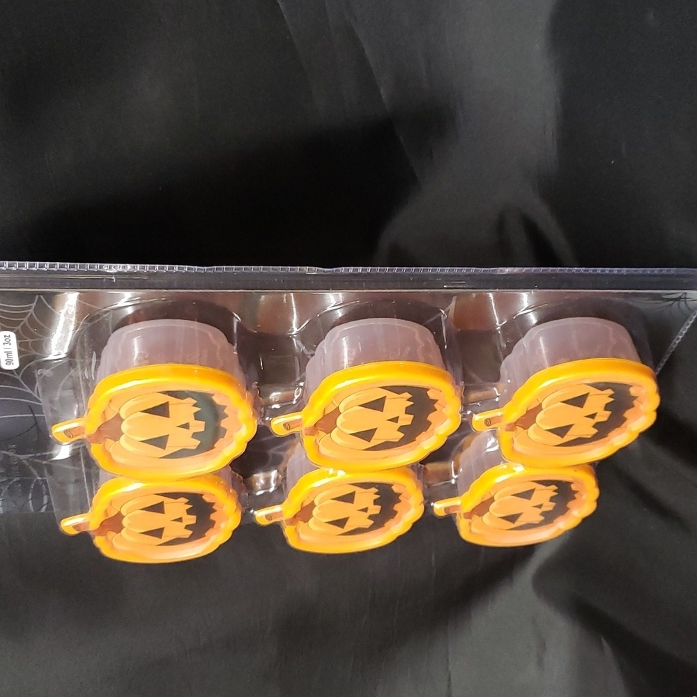 CWC Cook with Color 6 piece Jack-o-Lantern Mini Condiment/Snack Lidded Boxes - Picture 3 of 5